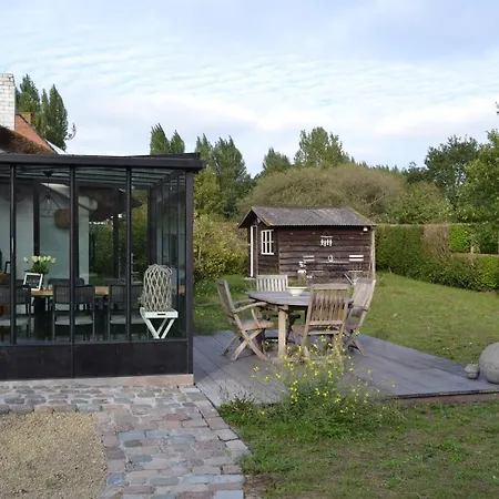 Holiday home Het Strooien Hoedje *